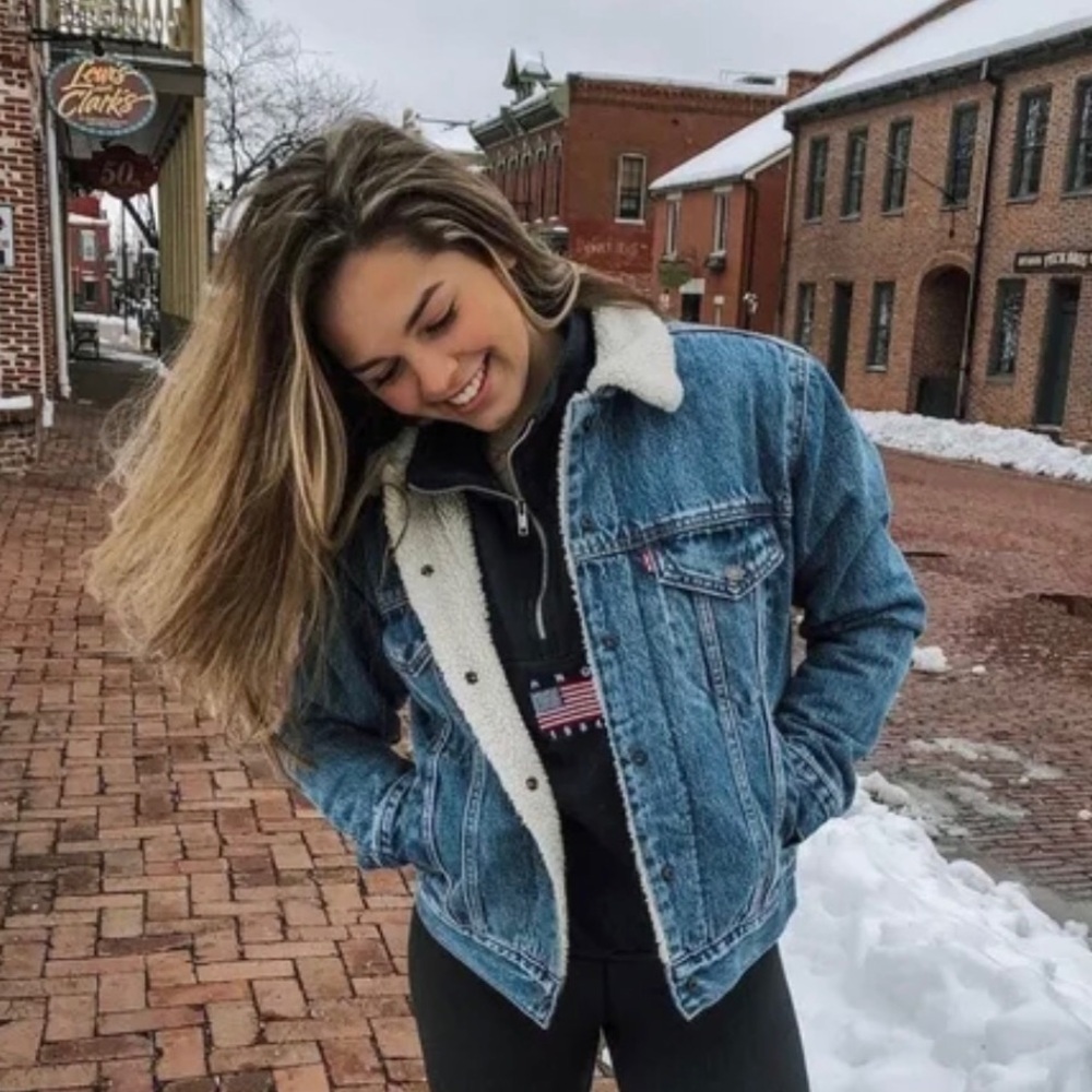 New Levi’s Ex-Boyfriend Trucker Sherpa Denim Jean Jacket
